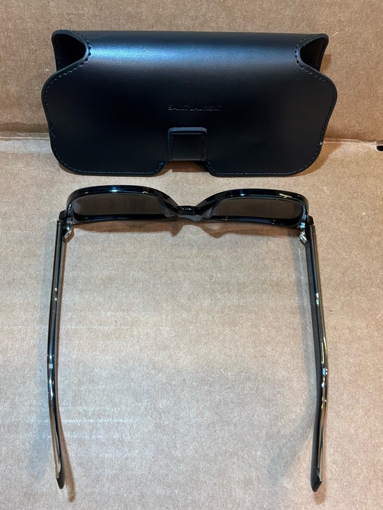 Saint Laurent SL 619 Sunglasses